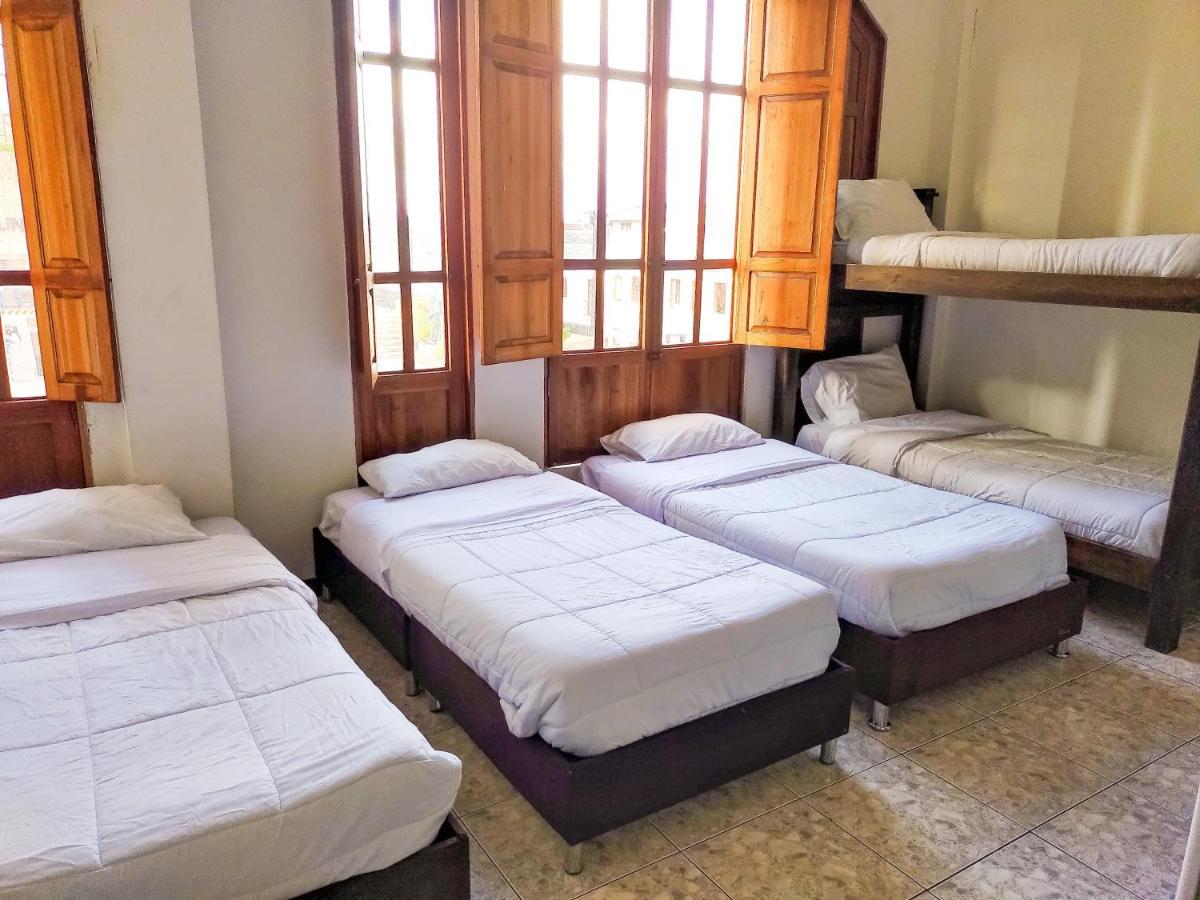 Hotel Colonial มานิซาเลส ภายนอก รูปภาพ