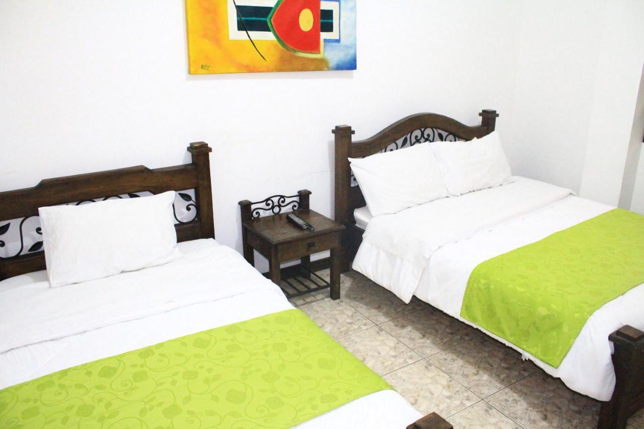 Hotel Colonial มานิซาเลส ภายนอก รูปภาพ