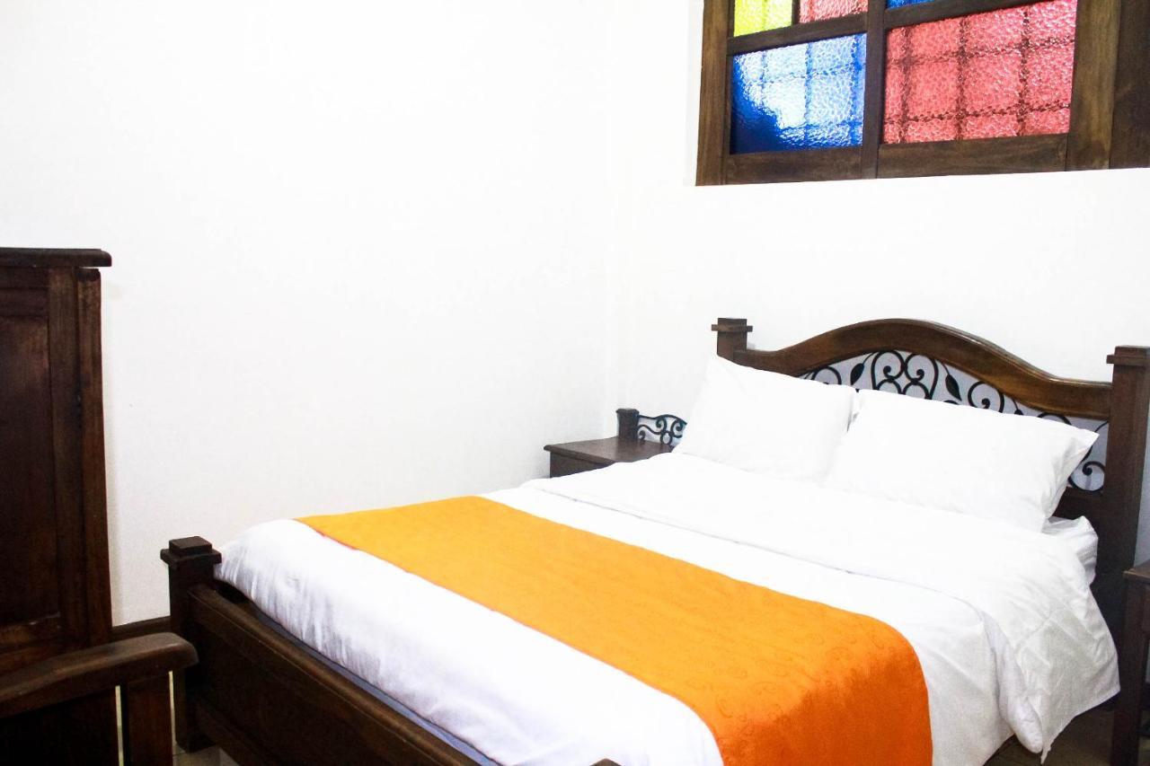 Hotel Colonial มานิซาเลส ภายนอก รูปภาพ